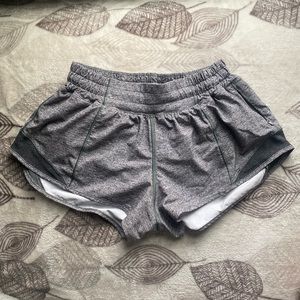 lululemon hotty hot shorts size 4